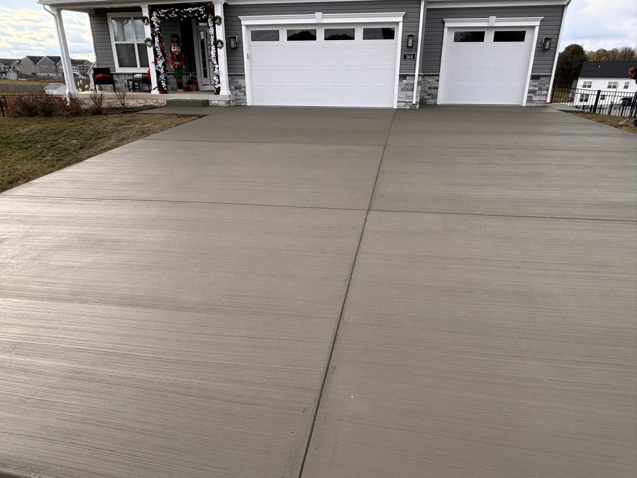Kirbys Custom Concrete DriveWay 2023